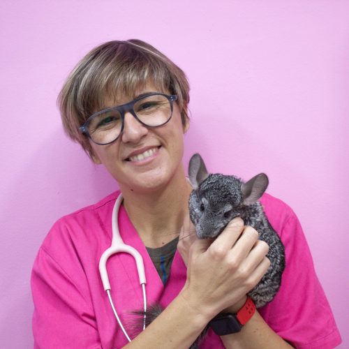 lorena, veterinaria directora
